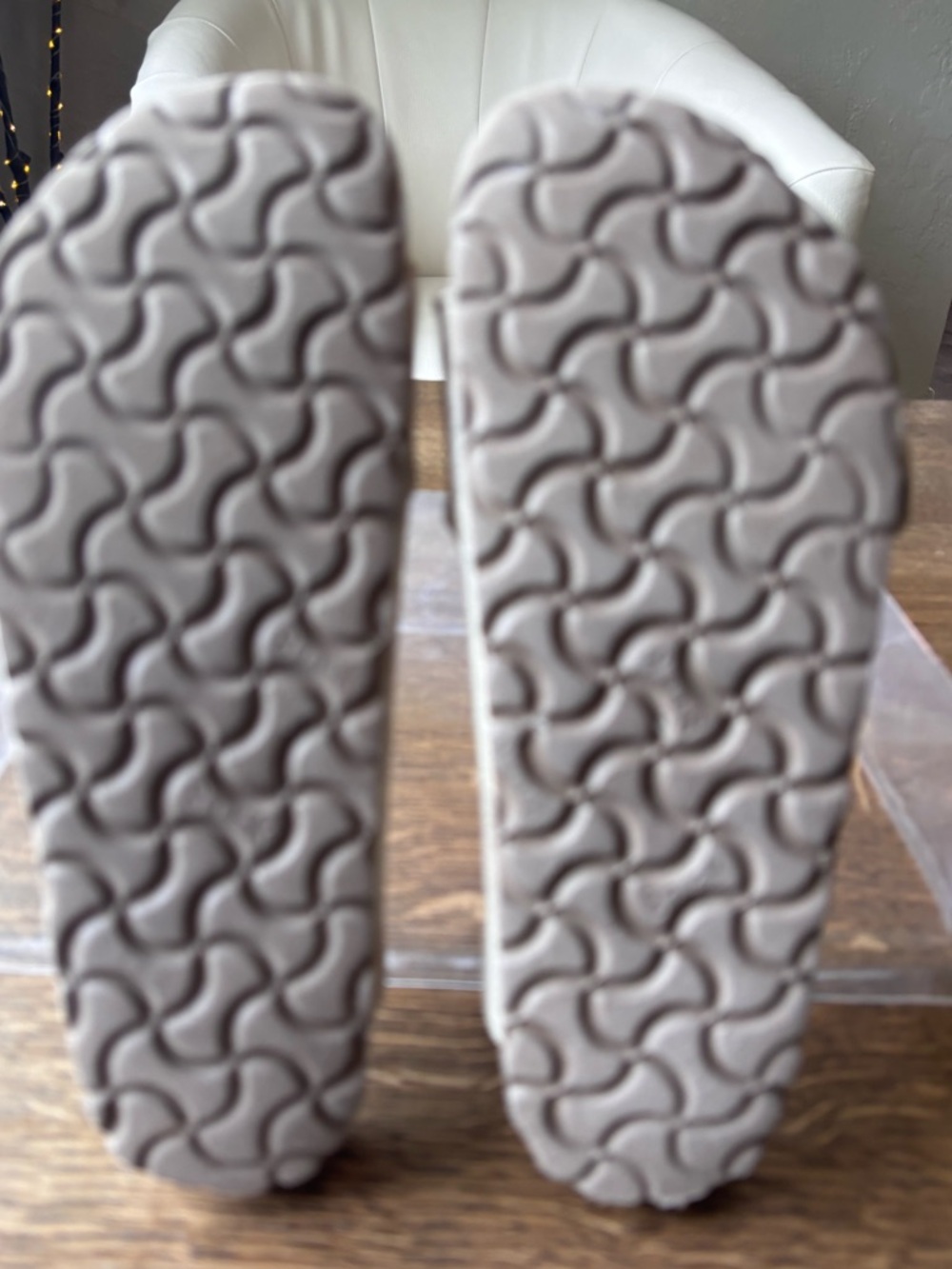 Birkenstock Arizona Off White Sandals EU 35 Distressed - Picture 8 of 8